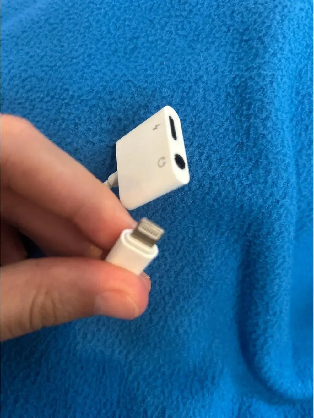 C480  adapter for iPhone splitter headset charger white